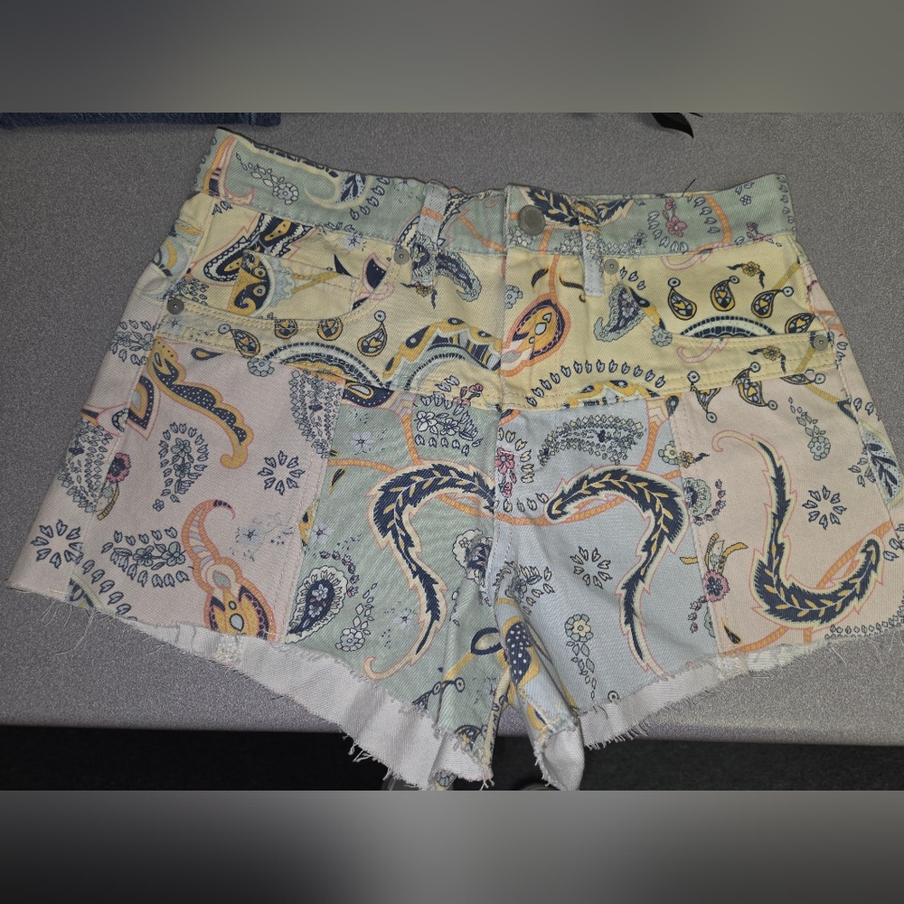Blank NYC Pastel Floral Denim Shorts Paisley Western